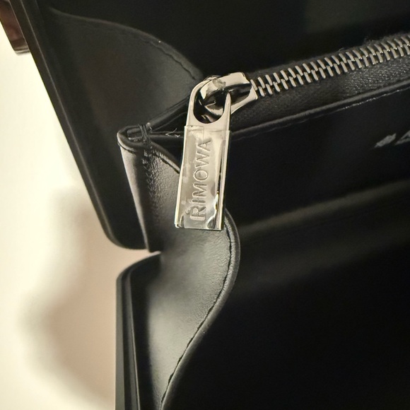RIMOWA Cross Body Personal Bag Aluminum Black with box and dust bag - Picture 8 of 14